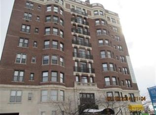 2900 E Jefferson Ave #40-D500, Detroit, MI