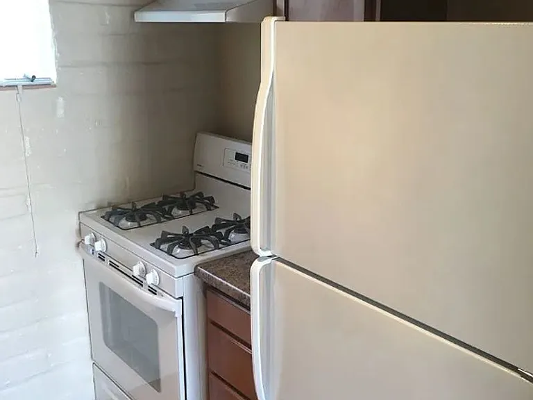 3247 E Water St — Photo 3
