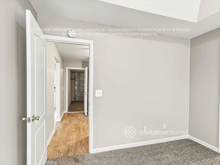 4730 Camelot Dr — Photo 12