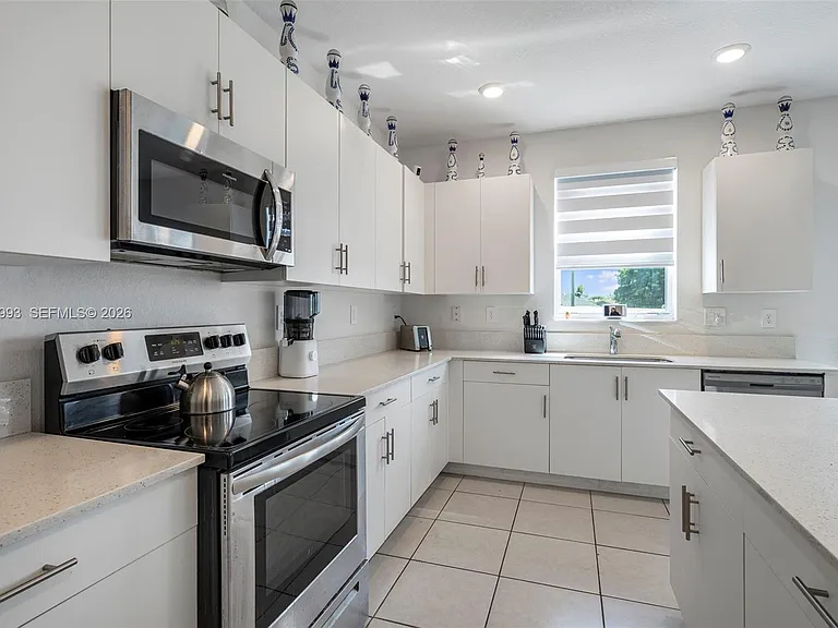 21189 SW 127th Ct — Photo 13