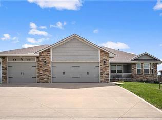2213 Burris Dr, Harrisonville, MO 64701