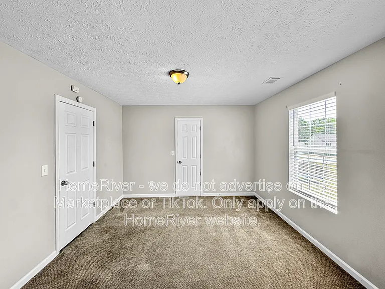 178 Marsh Glen Dr — Photo 15