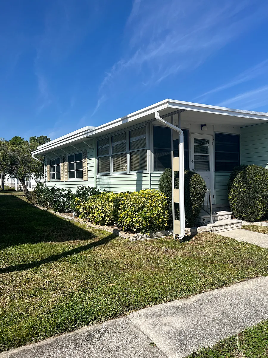 Building Photo - 1100 Belcher Rd S #397