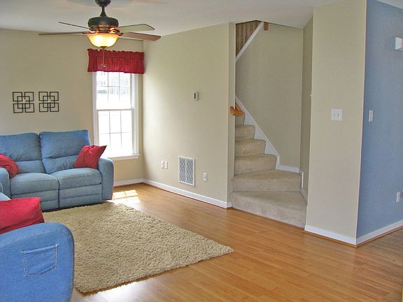 3rd image of 1907 Glenhurst Ct