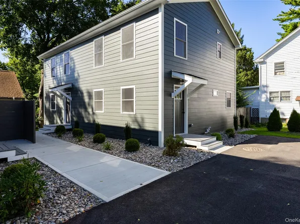 5 Douglas St, Poughkeepsie, NY