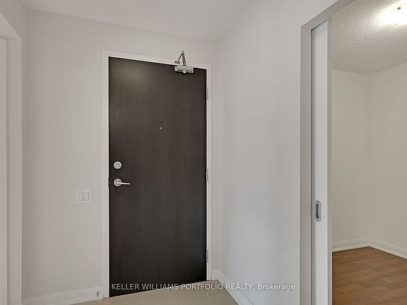 4th image of 17 Anndale Dr #1716
