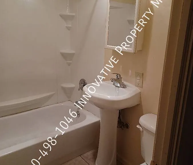 2829 Plainfield Ave — Photo 26