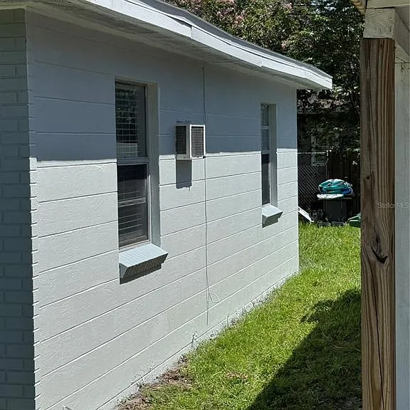 1504 W Grace St — Photo 2