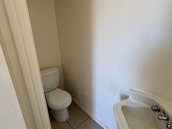 3rd image of 43649 Stanridge Ave