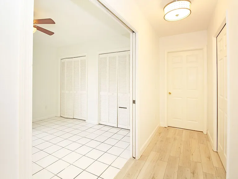 896 Rose Ct — Photo 44