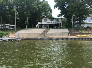 8487 S Pinepoint Dr, Newaygo, MI 49337