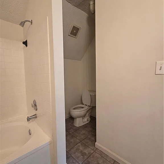 975 Windwood Ct — Photo 13