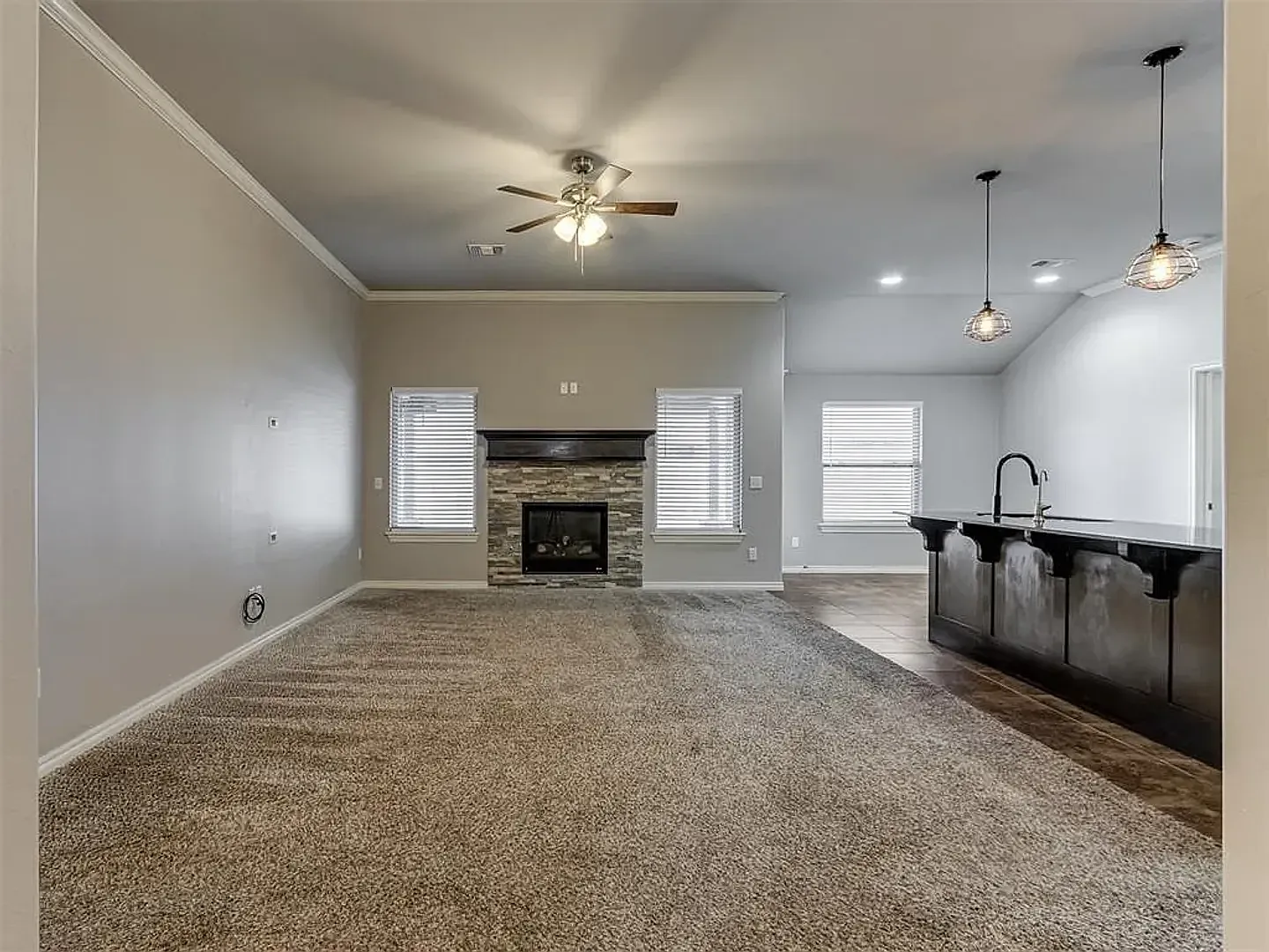 Beautiful 4BD/2BTH Home In North Yukon — Photo 4