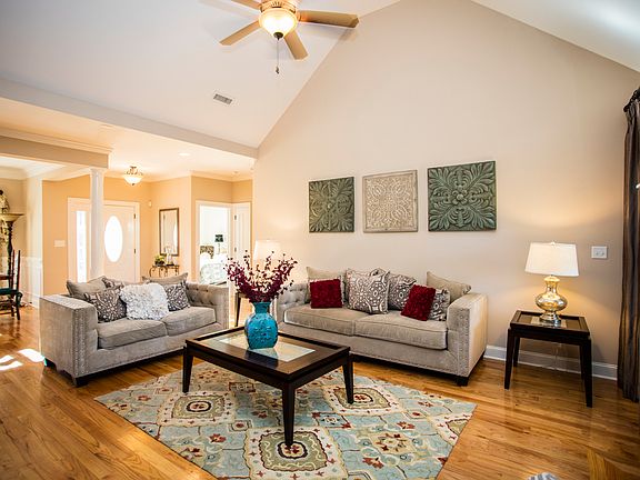 2nd image of 5126 Regents Park Dr