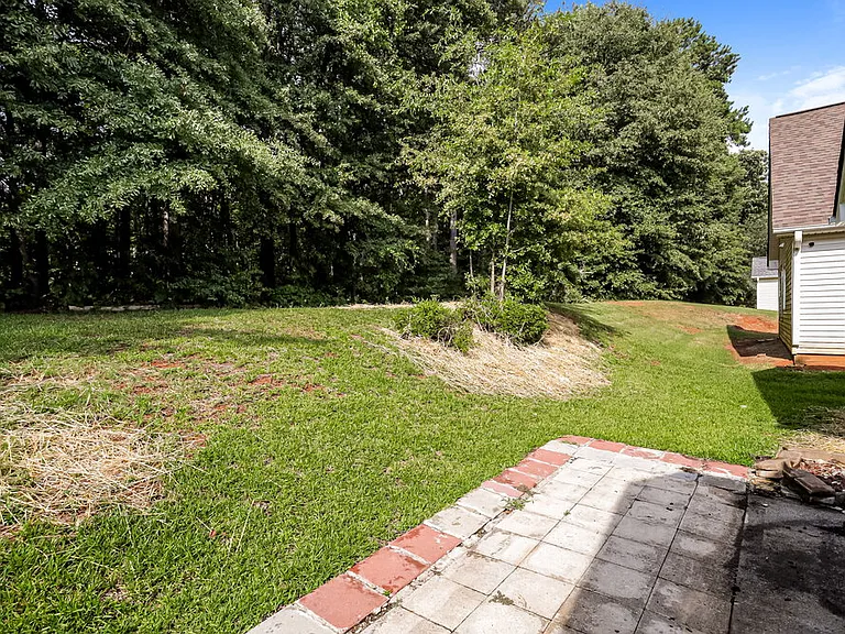 225 Lassiter Dr — Photo 17