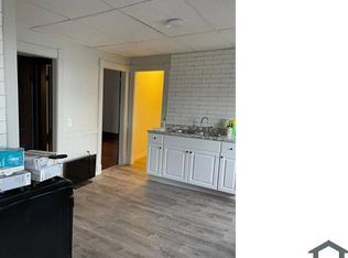 61 Woodmont St #3, Springfield, MA 01104