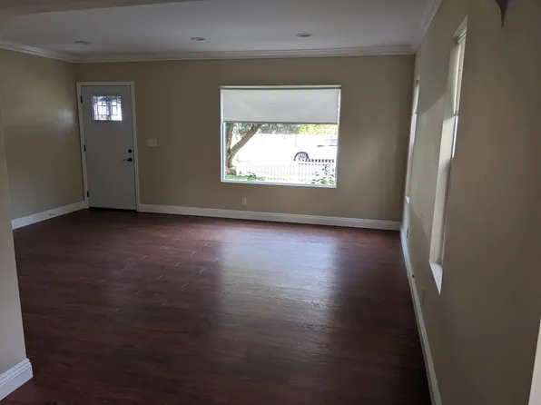 15222 Hesby St, Sherman Oaks, CA 91403