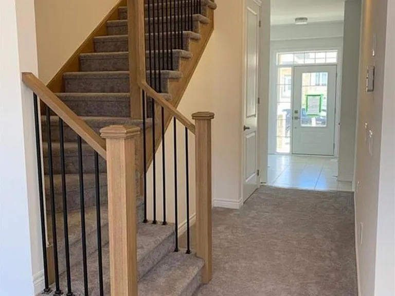 211 Farley Rd — Photo 4