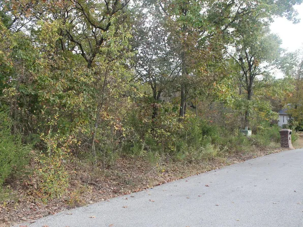 415 Silverwood Circle, Branson West, MO 65737