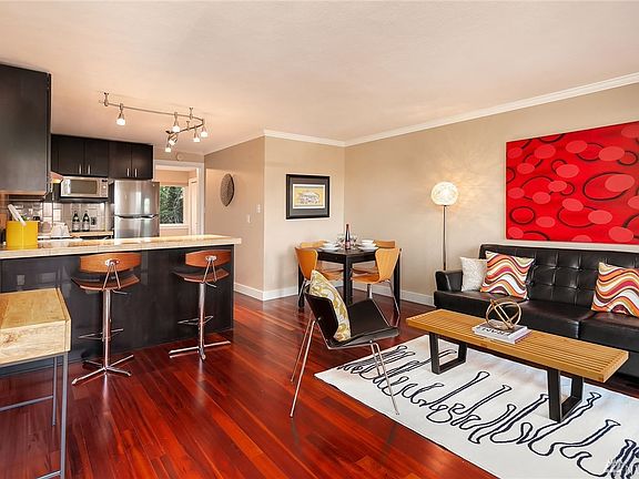 4th image of 752 Bellevue Ave E APT 311
