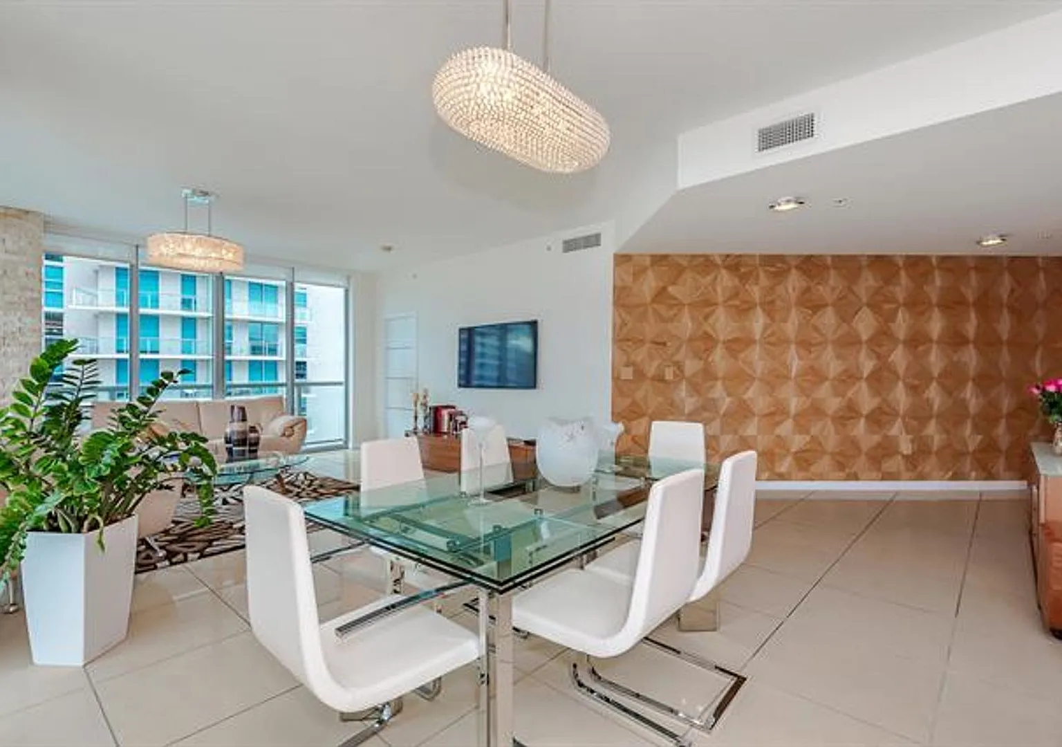1111 SW 1st Ave cu-MPH3920-N, Miami, FL 33130 — Photo 3