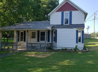 102 South St, Urbana, IA 52345