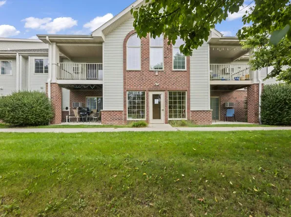 1064 Marietta AVENUE #214, Ixonia, WI 53036