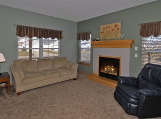 38445 Rain Tree Cir, North Ridgeville, OH 44039