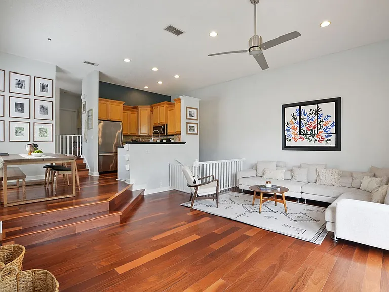 617 Tropical Breeze Way — Photo 4