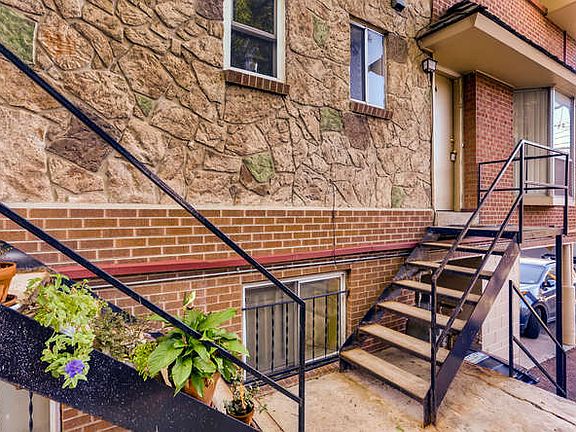 3rd image of 1355 Gaylord St APT 4
