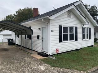 395 Woodlawn Ave, Cramerton, NC 28032