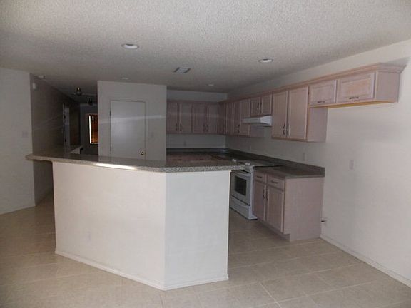4th image of 5409 Wimberly St