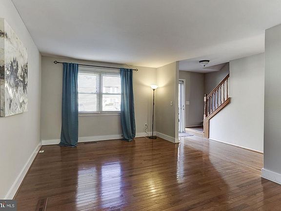 3rd image of 1203 Stonewood Ct