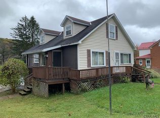 1380 Cardiff Rd, Nanty Glo, PA 15943