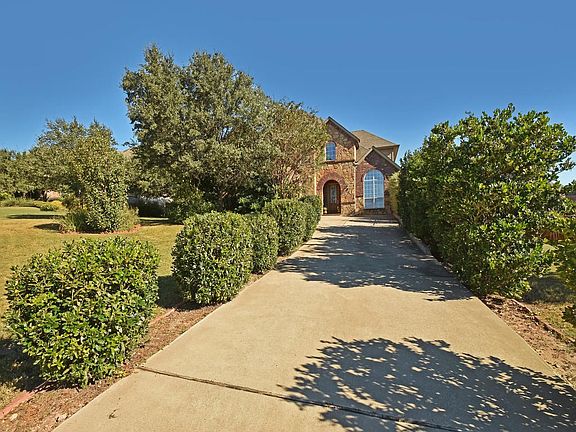 2nd image of 161 Littleton Dr