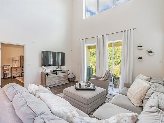 5th image of 12328 Terracina Chase Ct