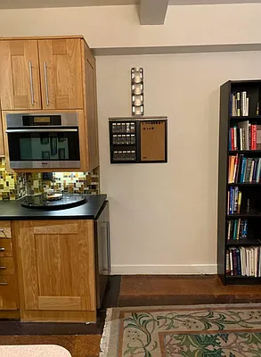 Sold by Hauseit LLC | media 19