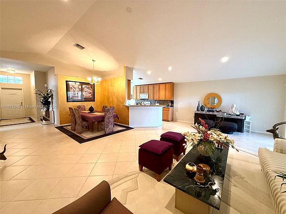 2nd image of 12172 La Vita Way