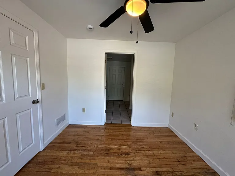 507 Banks Ave — Photo 11