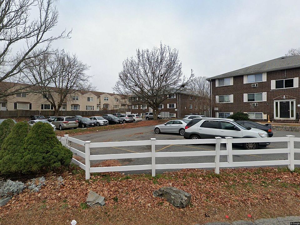 1st image of 134 Willard St #978054d94