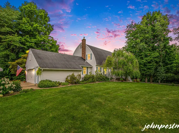 8905 Kraft Ave SE, Caledonia, MI 49316