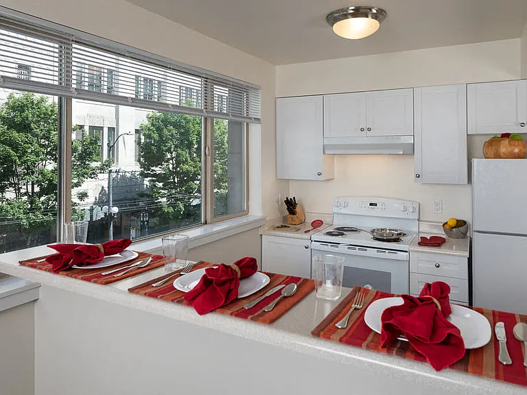 Gilmore Apartments — Photo 5