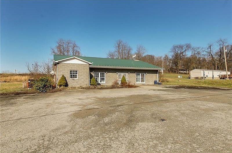 2nd image of 1165 Walnut Hill Rd