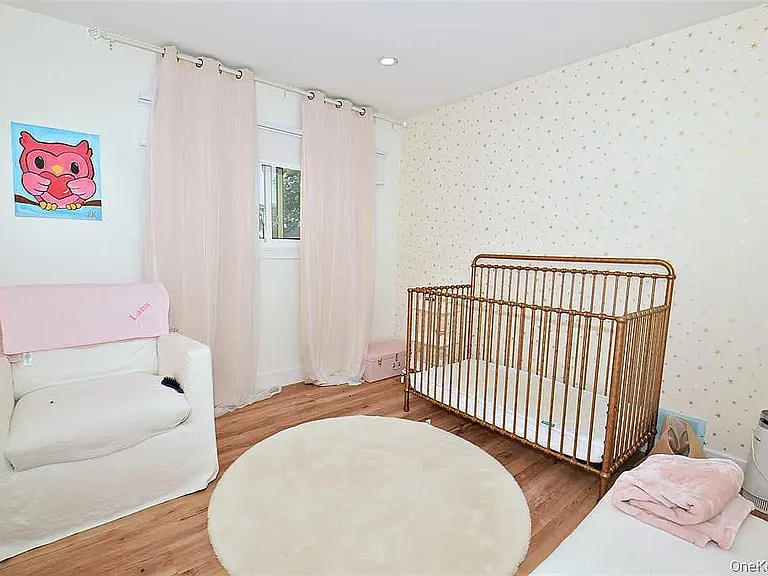 51 Whitman Ave — Photo 11