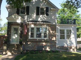 1911 Farnam St, Davenport, IA