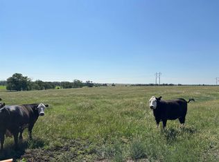 1361 NW 50th Ave, Hoisington, KS 67544