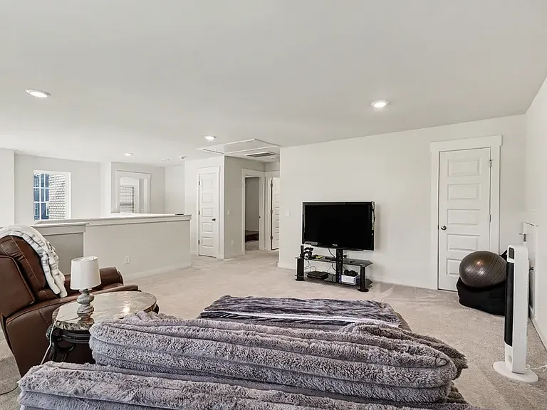 2439 Williams Ridge Dr — Photo 13