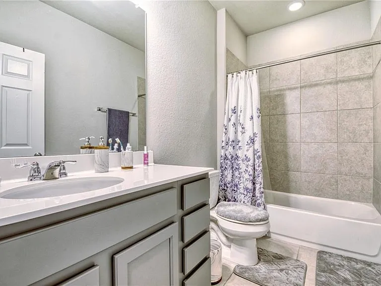 6410 Owl Creek Ln — Photo 13