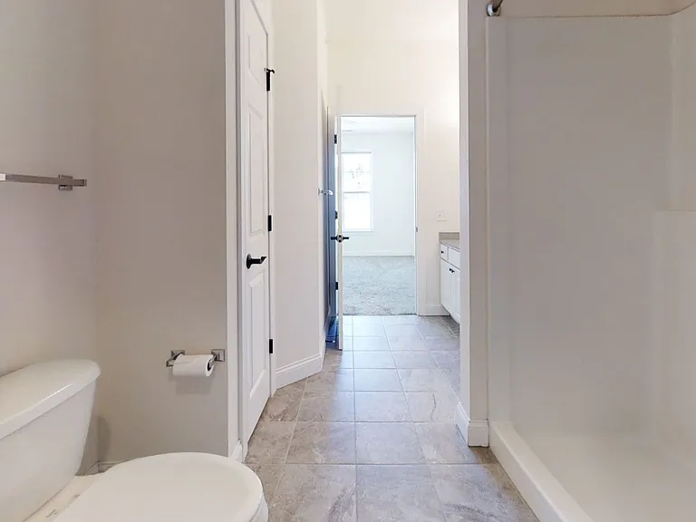 Delafield Woods Apartments — Photo 62