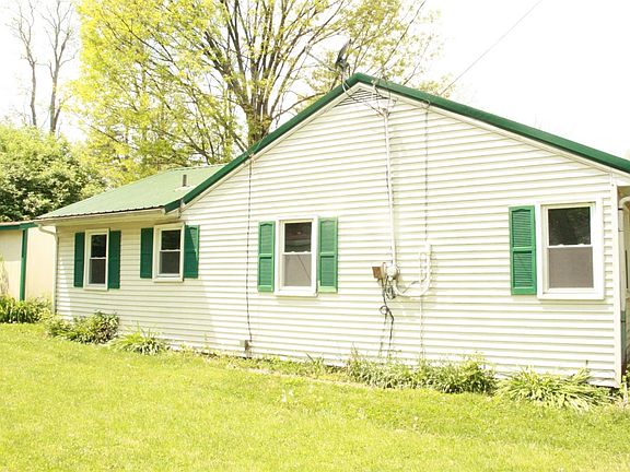 3rd image of 104 Tolliver Ln
